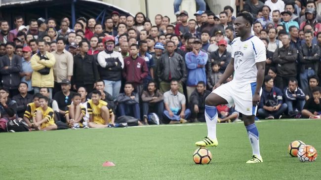 Kehadiran Essien-Cole Jadi Kado Spesial untuk Djanur