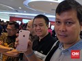 Ada Aksi 313, Antrean iPhone 7 Tetap Mengular