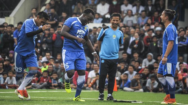Peluncuran Skuat Persib Dihadiri Puluhan Ribu Bobotoh