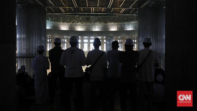 Massa Tamasya Al Maidah 'Tertahan' Masuk Jakarta
