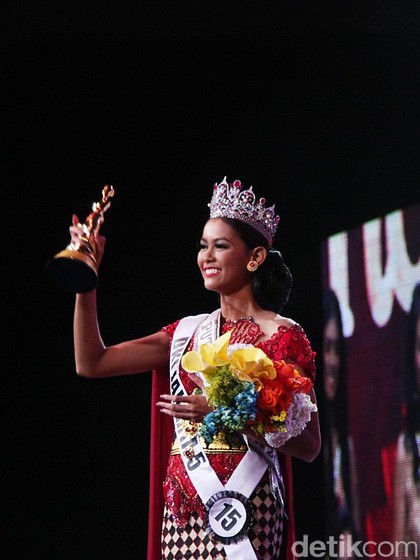 Pengumuman: 3 Finalis Puteri Indonesia 2017 Ini Dicopot Gelarnya Pengumuman: 3 Finalis Puteri Indonesia 2017 Ini Dicopot Gelarnya
