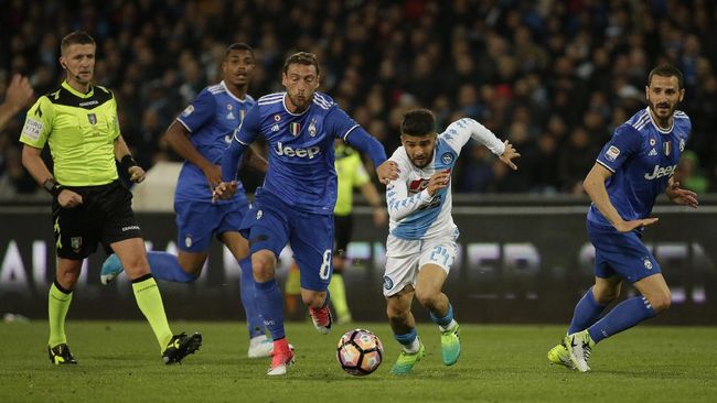 Napoli dan Juventus Bermain Imbang di San Paolo