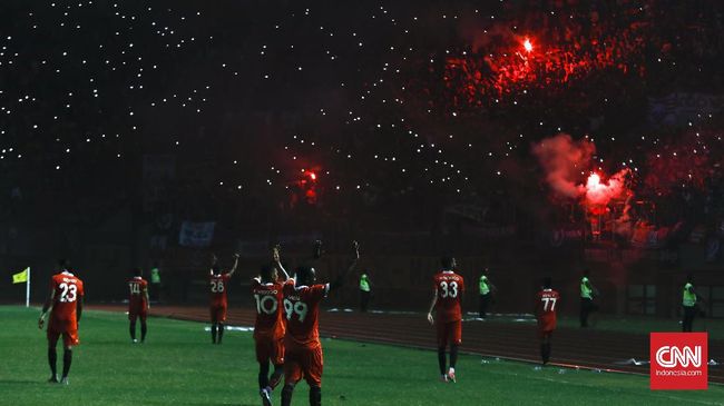 Menanti Janji 'Old Trafford' Sandiaga Uno untuk Jakarta