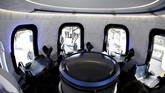 Bezos menargetkan roket dan kapsul yang dikembangkannya bisa dipakai berulang kali untuk perjalanan jelajah luar angkasa. (REUTERS/Isaiah J. Downing)
