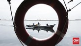 Walaupun pemerintah menetapkan Poros Maritim sebagai prioritas, namun dampak yang menguntungkan bagi nelayan dinilai relatif kecil. (CNN Indonesia/ Hesti Rika)