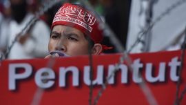 Usai Sidang, Dua Kubu Massa Sidang Ahok Sempat Ricuh