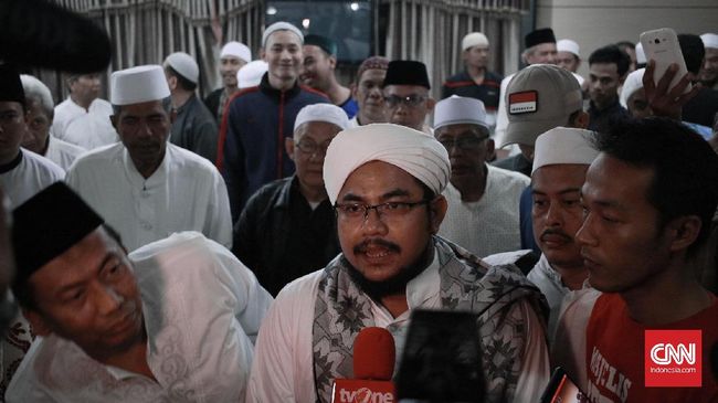FPI: Koalisi Jokowi Cuma Pencitraan Minta Masukan Ormas