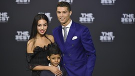 Keponakan Kekasih Ronaldo Sulit Dapat Tanda Tangan CR7