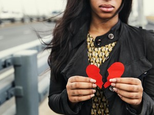 Studi Ungkap Wanita Lebih Berisiko Meninggal karena Patah Hati, Begini Penjelasannya
