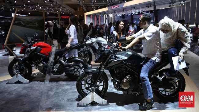 Motor Baru 2019: Merek India dan China Ikutan Curi Perhatian - CNN Indonesia