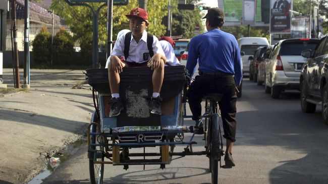 Anies Janjikan Rute Khusus untuk Becak di Jakarta