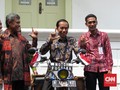 Senyum Jokowi di Perpustakaan Motor Tambal Ban