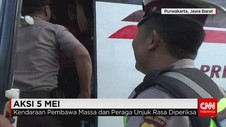 Polisi Periksa Kendaraan yang akan ke Jakarta