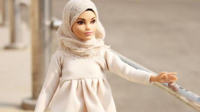 Boneka Barbie  Berhijab Curi Perhatian di Media Sosial