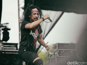 Setelah 4 Tahun, Vicky Mono Pulang ke Burgerkill