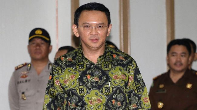 Ahok Segera Bebas, Apa Kata Bekas Lawan dan Kawan Politiknya?