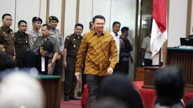 Cerita Ahok soal Keberanian Gus Dur saat Bertemu Yenny Wahid