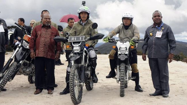 'Jokowi, Presiden Indonesia Multimoda Transportasi Pertama'