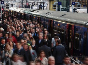Layanan Kereta di London Gangguan 4 Hari, Ada Apa?