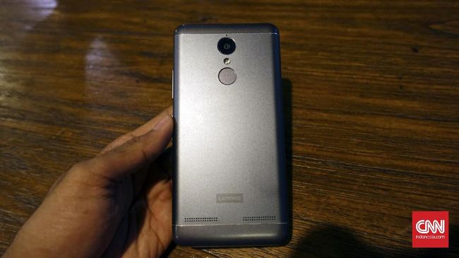 Lenovo Konsisten Jualan Ponsel dengan Baterai Besar