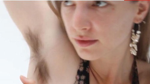 Dengan Bulu Ketiak Lebat, Wanita Ini Merasa Sensual Dengan Bulu Ketiak Lebat, Wanita Ini Merasa Sensual