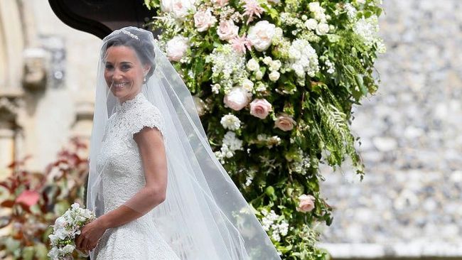 Foto Detail Gaun  Pernikahan  Indah Milik Pippa Middleton