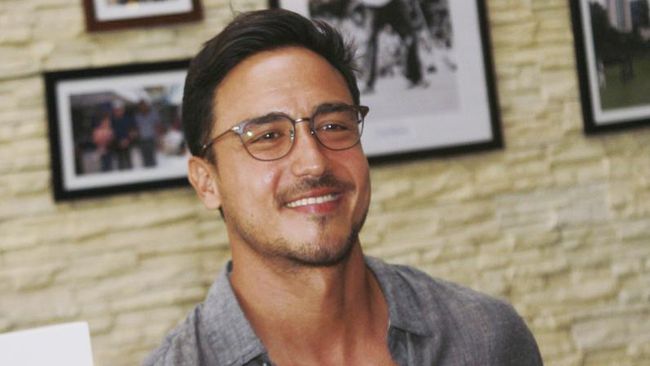 Lebaran, Hamish Daud dan Keluarga Adopsi Anak