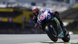 FOTO: Rossi dan Marquez Merana, Vinales Gembira