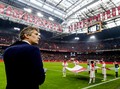 Van der Sar Tertarik Bekerja di MU
