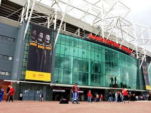 Siapa Perancang Stadion Old Trafford Markas Setan Merah?