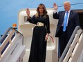 Tak Lagi Menepis, Melania Sambut Tangan Trump
