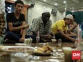 Berbuka Puasa di Tengah Pencari Suaka Jalan Jaksa