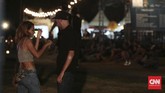 Melihat antusias yang begitu besar, GBS pun menambah dua lagu atas permintaan penonton di luar daftar tampil, setelah menyanyi lagu terakhir Soul on Fire. (CNN Indonesia/Andry Novelino)