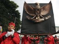 Kuatkan Pancasila, Jokowi dan Wiranto Senam Bareng Mahasiswa