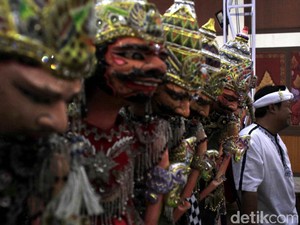 5 Seniman Bandung yang Meniti Karier hingga Internasional