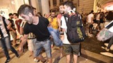 Ledakan itu membawa kepanikan mendalam pada para penggemar Juventus, mengingat serangkaian teror terjadi di Eropa, termasuk di Manchester beberapa waktu lalu dan London di waktu yang hampir bersamaan. (REUTERS/Giorgio Perottino)