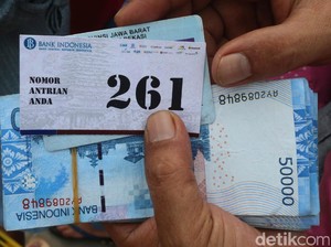 Hukum Tukar Uang Jelang Lebaran, Apakah Termasuk RIba?