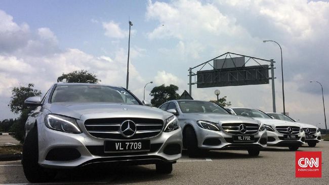 PHEV Mercedes C 350 e Jembatan Mobil Masa Depan