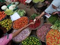 Mencumbu Perdamaian di Pasar Poso