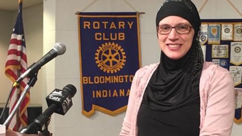 Kisah Wanita Amerika yang Mualaf Setelah Diberikan Jus oleh Seorang Pria Kisah Wanita Amerika yang Mualaf Setelah Diberikan Jus oleh Seorang Pria