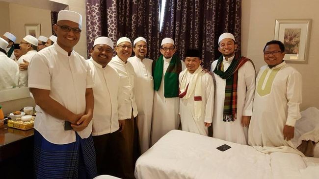 Kepada Petinggi PKS, Rizieq Pesan Waspadai Kebangkitan PKI