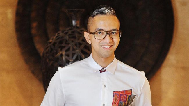 Ketika Tenun Ikut 'Terbang' ke Seluruh Dunia