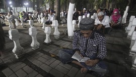 Jelang Ramadan, Makam Sunan Kudus Dipadati Peziarah