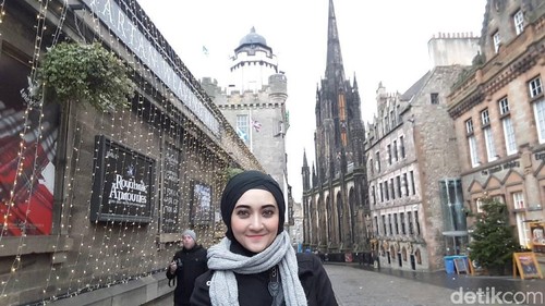 Cerita Trifty, Hijabers Cantik Asal Indonesia Puasa 19 Jam di Inggris Cerita Trifty, Hijabers Cantik Asal Indonesia Puasa 19 Jam di Inggris