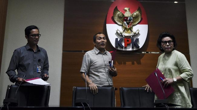 Pimpinan KPK dan Penyidik Bahas Pengembangan Kasus Century