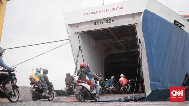 Pelabuhan Merak Tak Jadi Hentikan Layanan untuk Pemudik