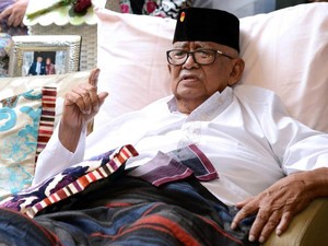 4 Catatan Sosok Solihin GP, Tokoh Asal Jabar yang Jadi Sesepuh Para Pejabat