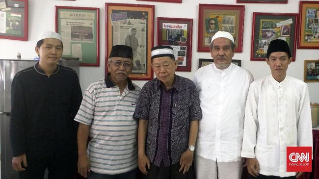 Menilik Perjuangan Mualaf dan Muslim Tionghoa di Indonesia