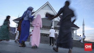 Niat dan Tata Cara Salat Idul Fitri di Rumah