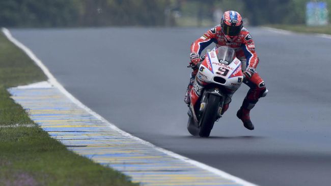 Petrucci Gagal Bertahan dari Serangan Marquez
